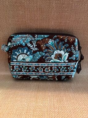 Vera Bradley cosmetic case
